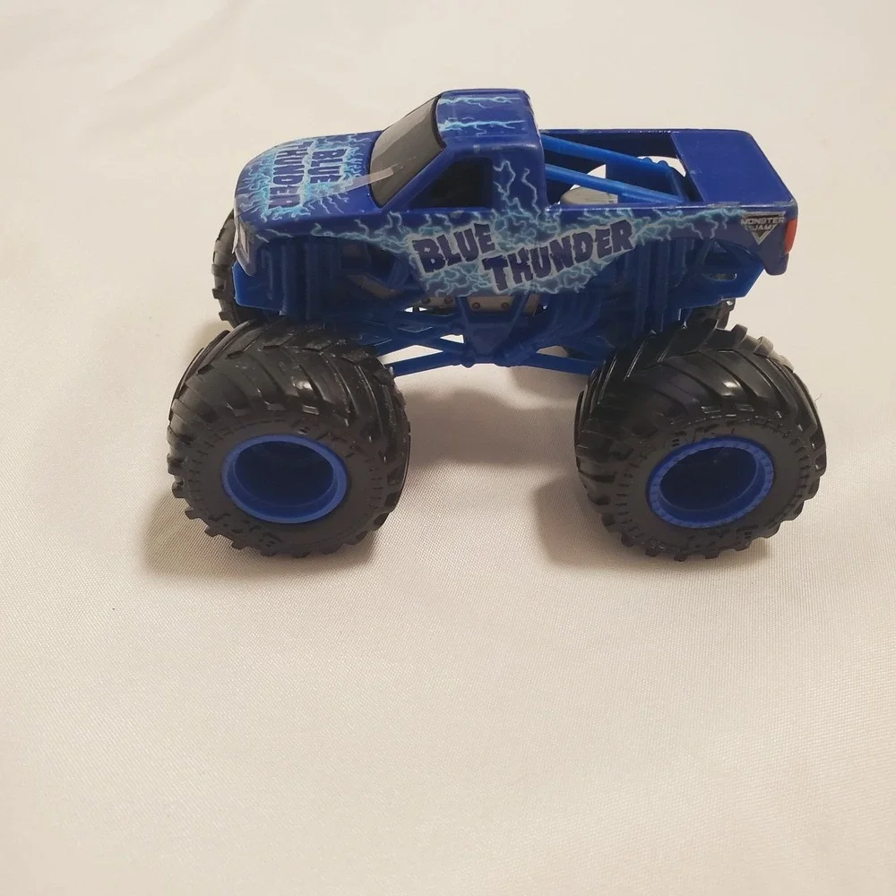 Spin Master 2024 Monster Jam Series 7 Blue Thunder 1:64th